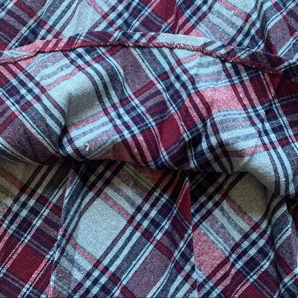 Vintage 80s 90s plaid grey, navy and burgundy skirt - Picture 3 of 5